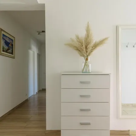 Sanda - With Pool Apartment