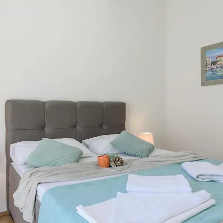 Apartment Sanda - With Pool *