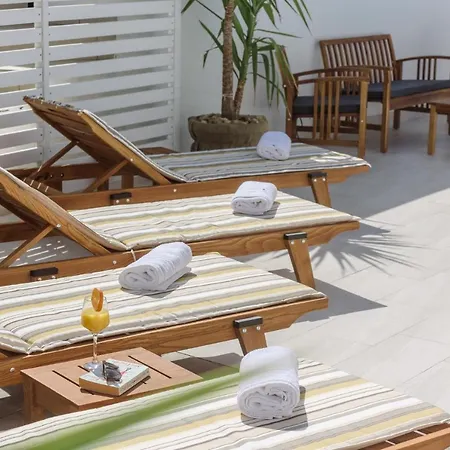 Sanda - With Pool Apartment *